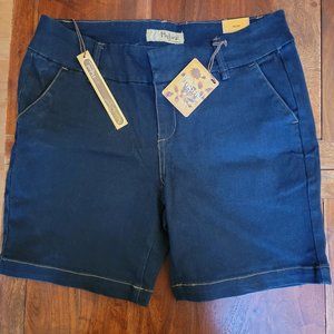 Hybrid & Company Bermuda Shorts